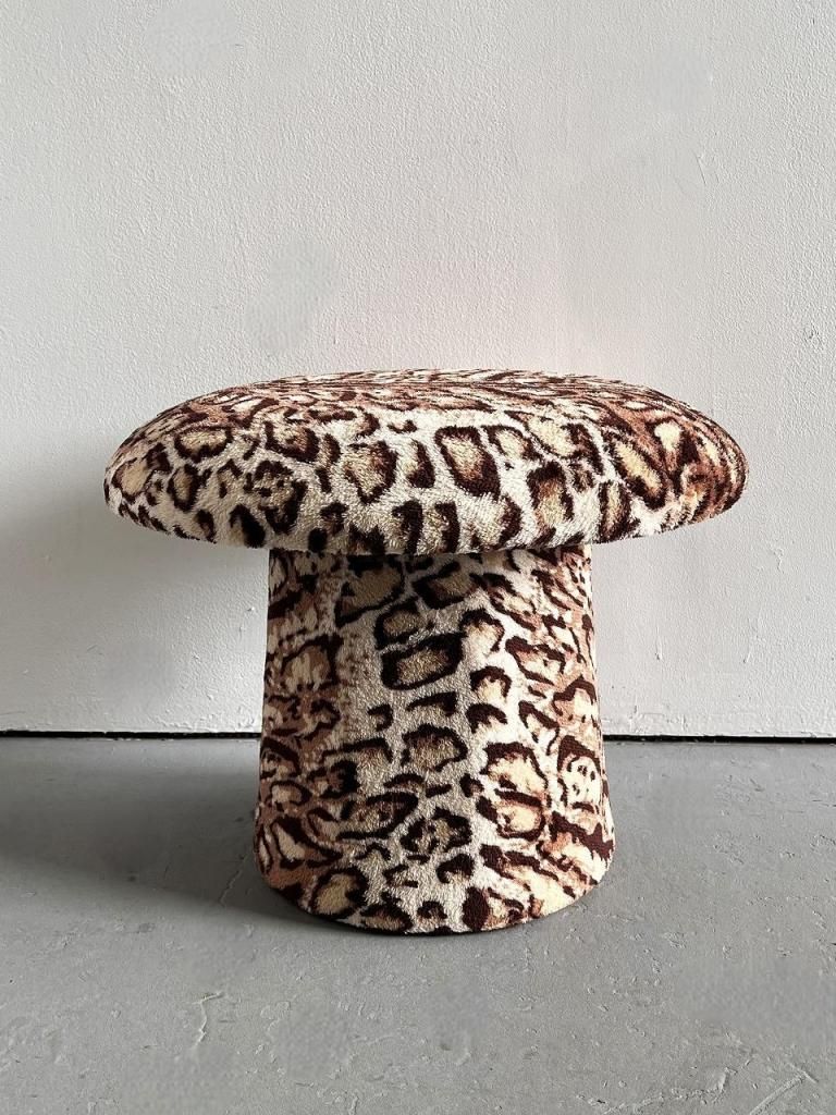 ヴィンテージ　レオパードスツール ヴィンテージ レオパード ファブリック マッシュルーム オットマン