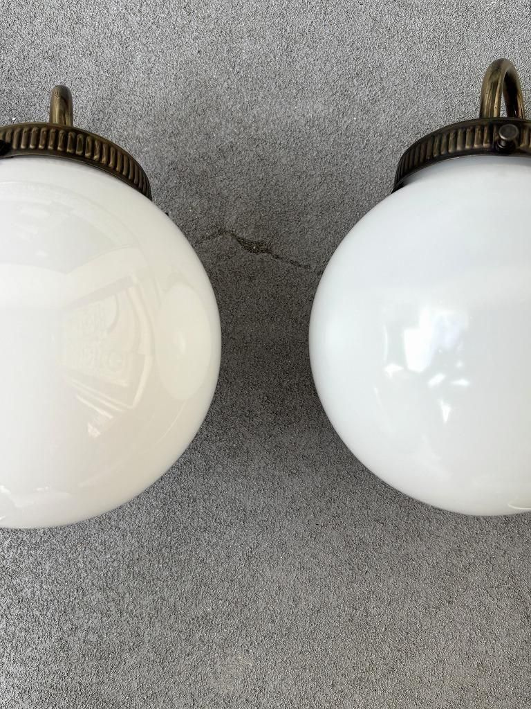 ヴィンテージ ホワイトガラス 2灯 ブラケットランプ(同型2点有り