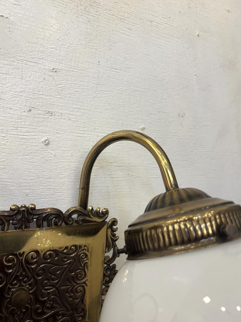 ヴィンテージ ホワイトガラス 2灯 ブラケットランプ(同型2点有り