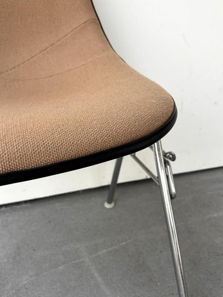 【専用】【希少品】Herman Millerイームズ スタッキングチェア 1990's Herman Miller イームズ スタッキングベース サイド