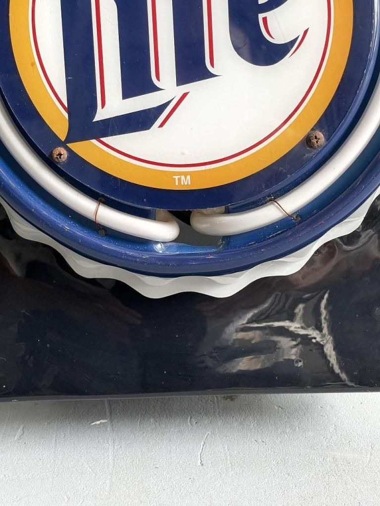 値下げします。Miller Lite 当時物　照明 値下げします。Miller Lite 当時物 照明 Vintage 1993 Miller