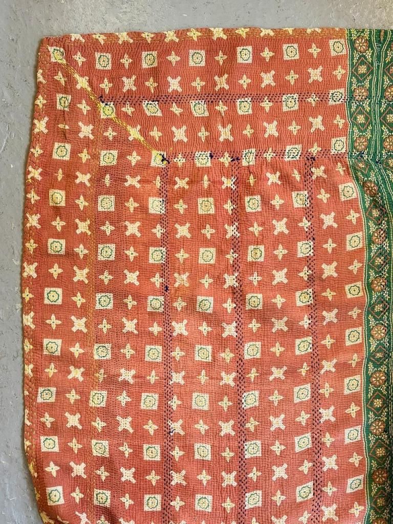 ハンドメイド ヴィンテージラグ ラグ タグ付き ヴィンテージスタイル☆モノトーンなダマスク柄ラグ 122x183cm