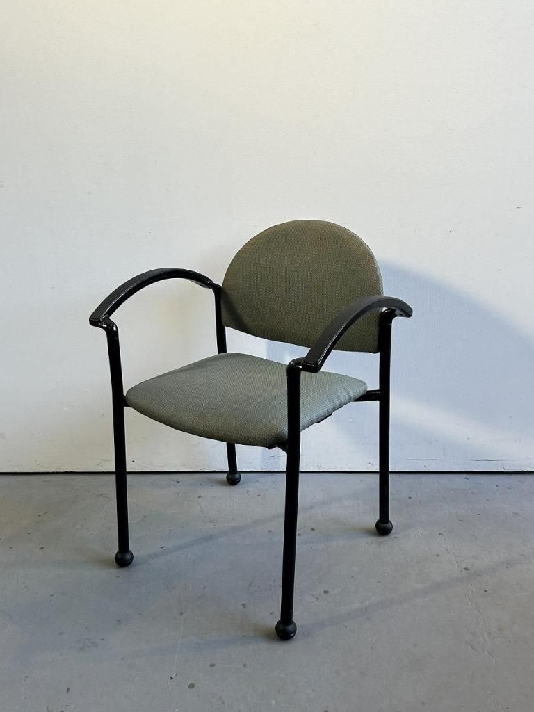 1990s ơ FIXTURES FURNITURE 