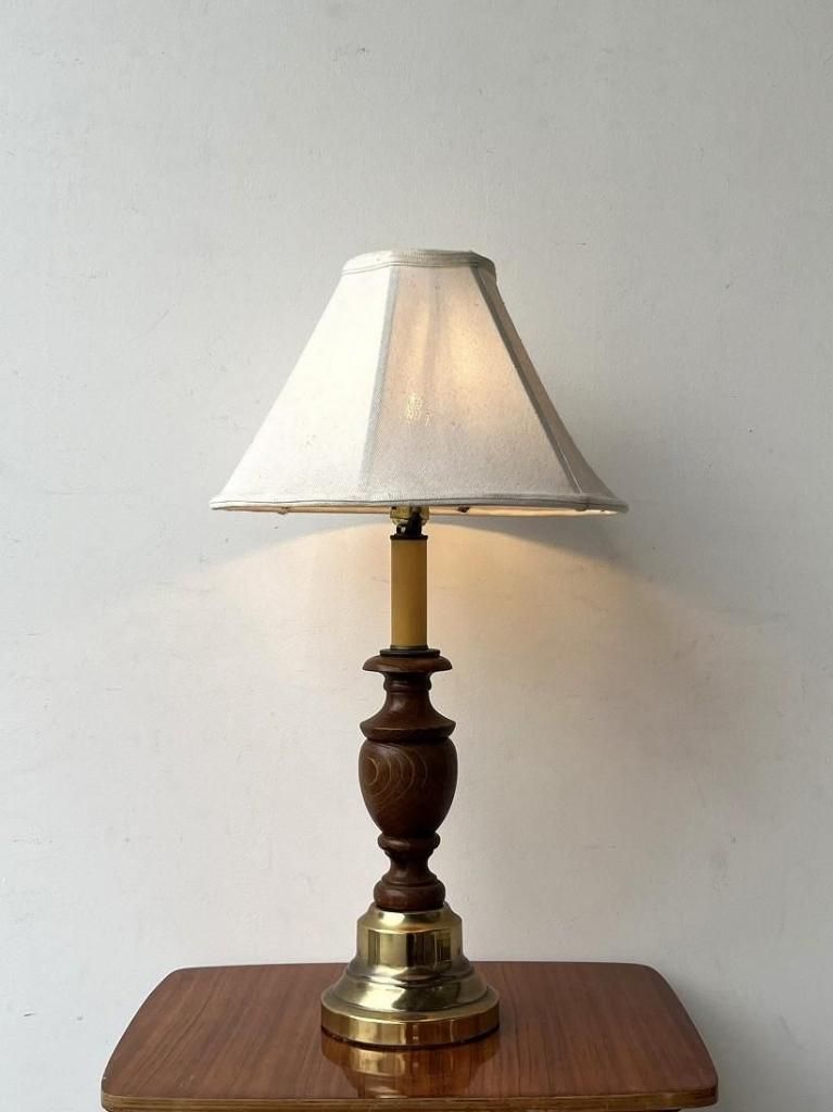 希少　木製　アンティークランプ　ウッドベース　彫刻 希少 木製 アンティークランプ ウッドベース 彫刻 希少 木製