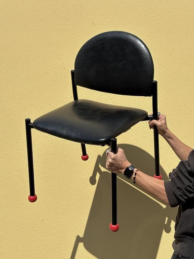 2002's FIXTURES FURNITURE 