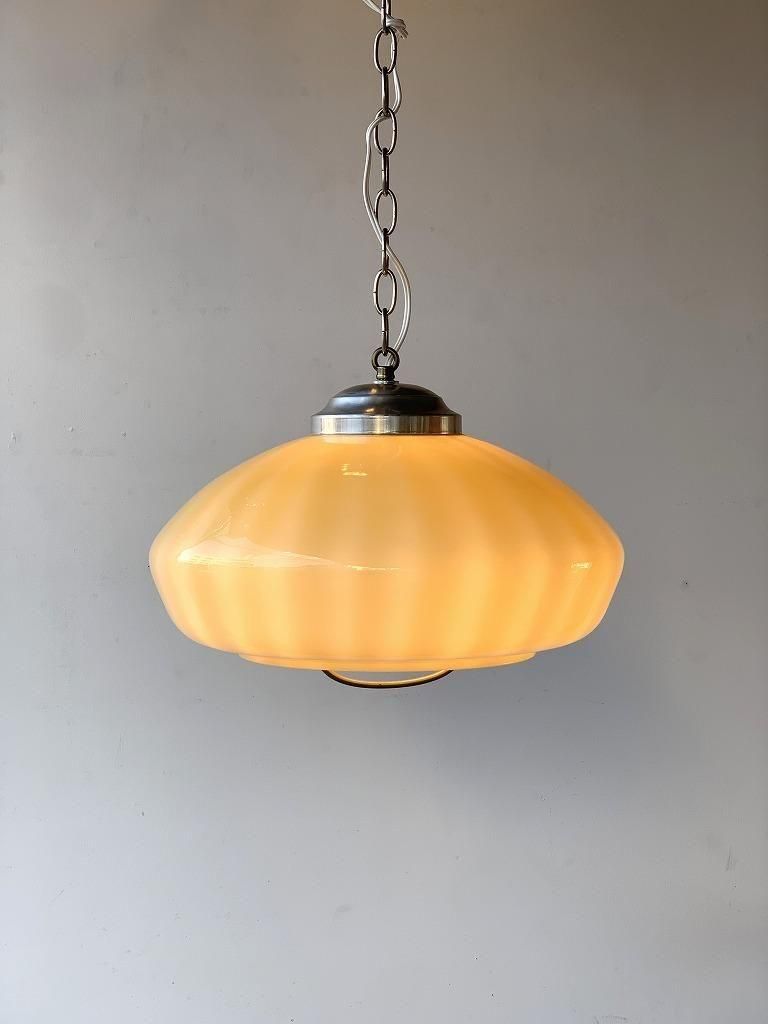 ヴィンテージ ホワイトガラス ペンダントランプ