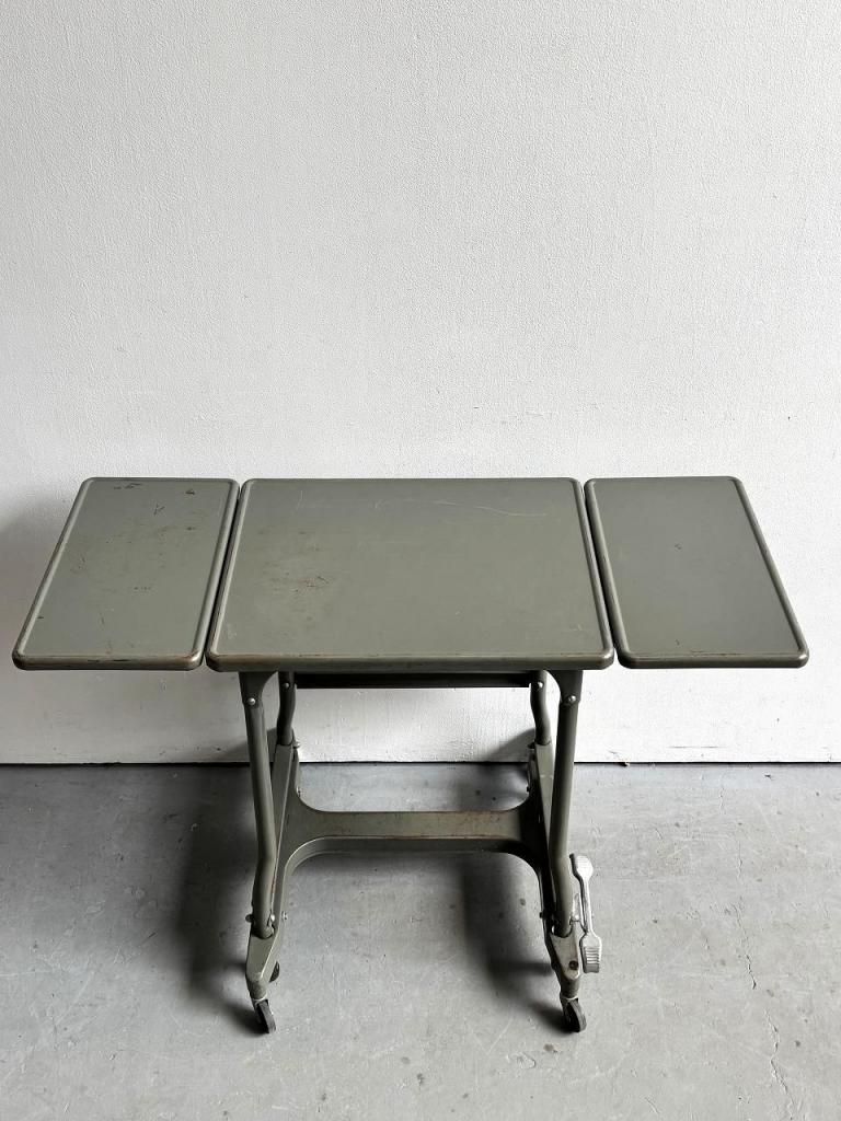 1091 ビンテージ　古い鉄脚のバタフライテーブル　当時物　レトロポップ　デスク 1950-60's Hi-Lo社製 ヴィンテージ タイプライターデスク/バタフライ