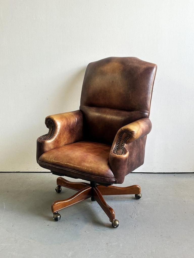 Bradington-Young社製 ビニールレザー エグゼクティブチェア