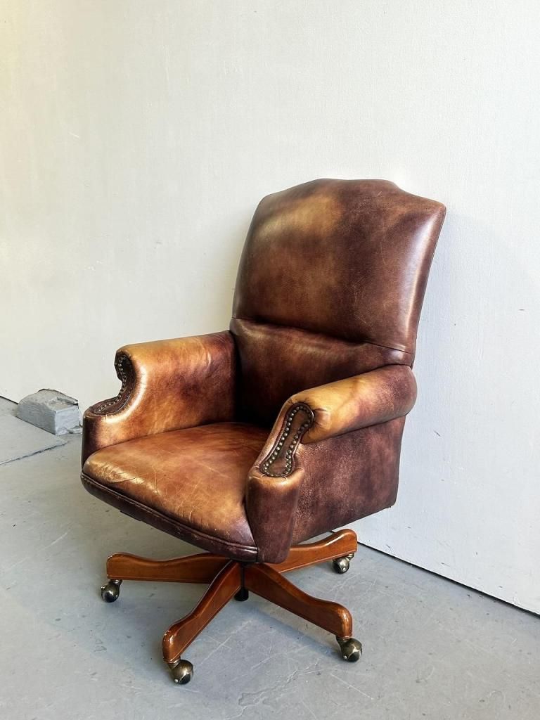 Bradington-Young社製 ビニールレザー エグゼクティブチェア