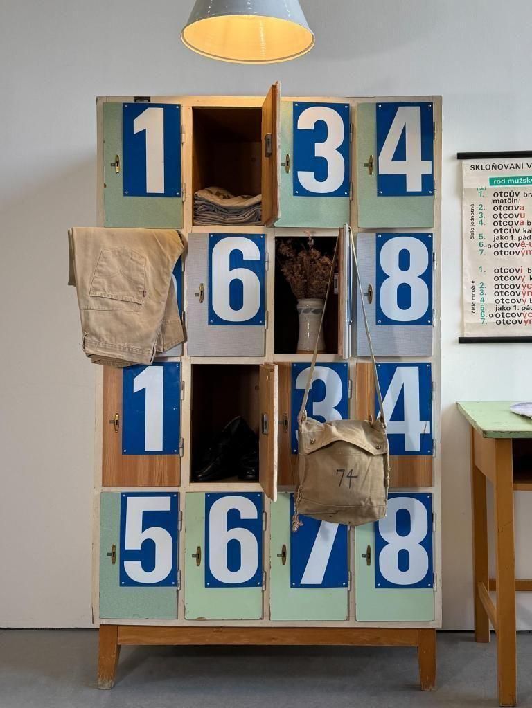 アンティーク、ビンテージのインテリア家具や雑貨、店舗什器の通販なら