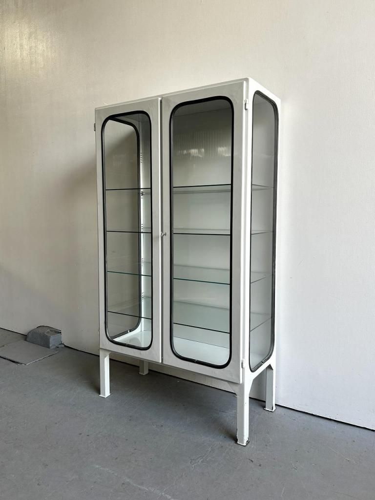 インダストリアル・スチール家具/ロッカー/キャビネット/什器