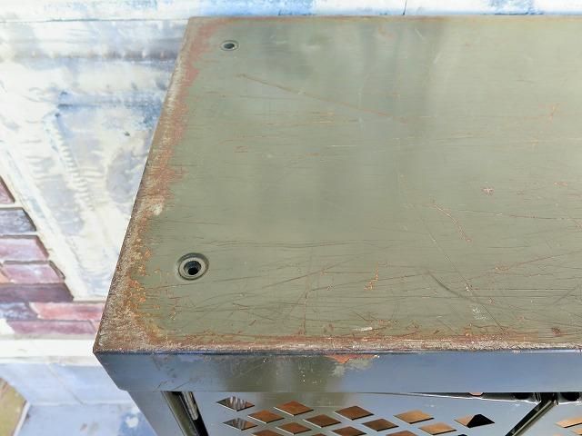 ヴィンテージ スチール メッシュ ロッカー - アンティーク