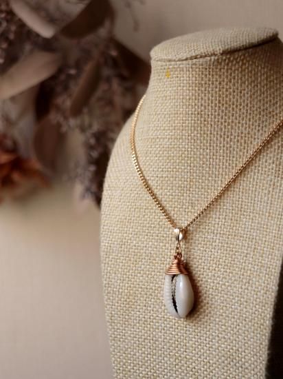 貝殻ネックレス！送料&関税込み★TB★SHELL STATEMENT NECKLACE Sanibel Shell Statement Necklace | Julie Vos