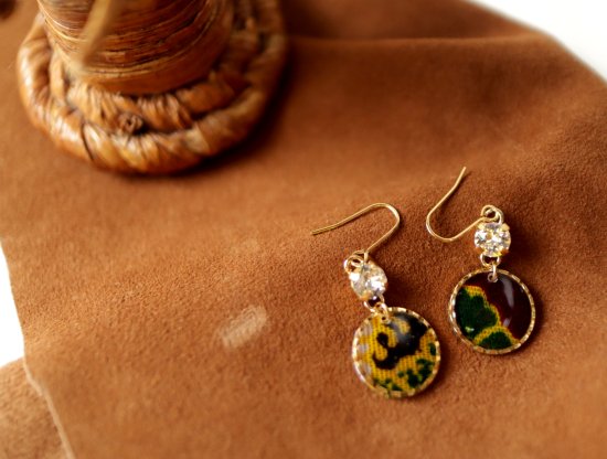 まんまるピアス【ビジュー×アフリカ布】/crystal & african print earring -アフリカ雑貨&オリジナル kwa  MALOGO/クワァマロゴ