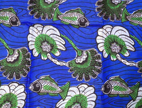 キテンゲ アフリカンプリント 魚 青・黄緑（50㎝単位切り売り） / Kitenge african print－アフリカ雑貨&オリジナル「kwa  MALOGO/クワァマロゴ」