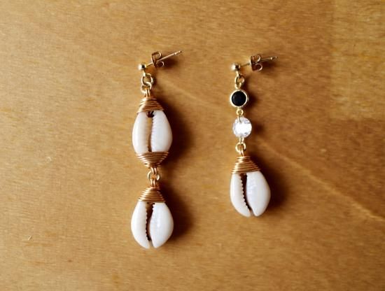 最安値に挑戦！ SHELLピアス/イヤリング 【子安貝×ジルコニア】/shell earrings ピアス