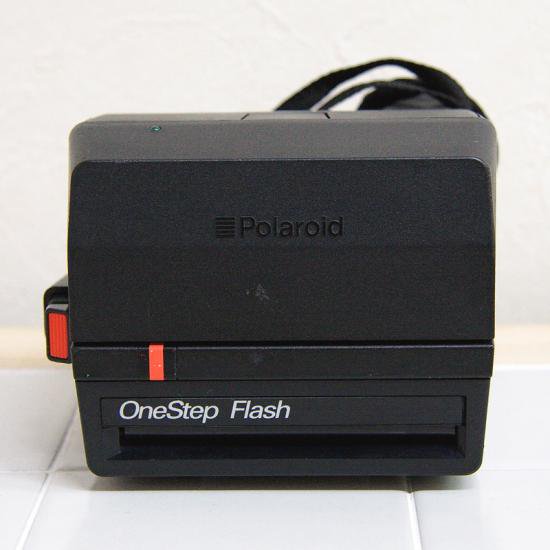 Polaroid OneStep Flash / IMPOSSIBLE B&W 2.0 FILM FOR 600 ROUND