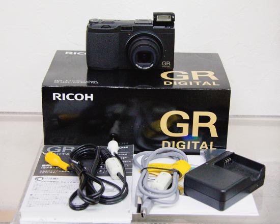 RICOH GR DIGITAL / GR LENS f=5.9mm 1:2.4付 - フォトスタジオ 