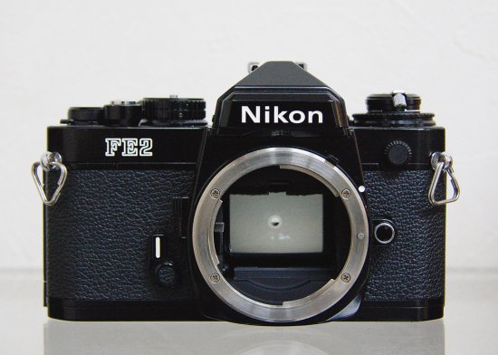 Nikon FE2 ブラックボディ - フォトスタジオ ヨシオカ 写真屋