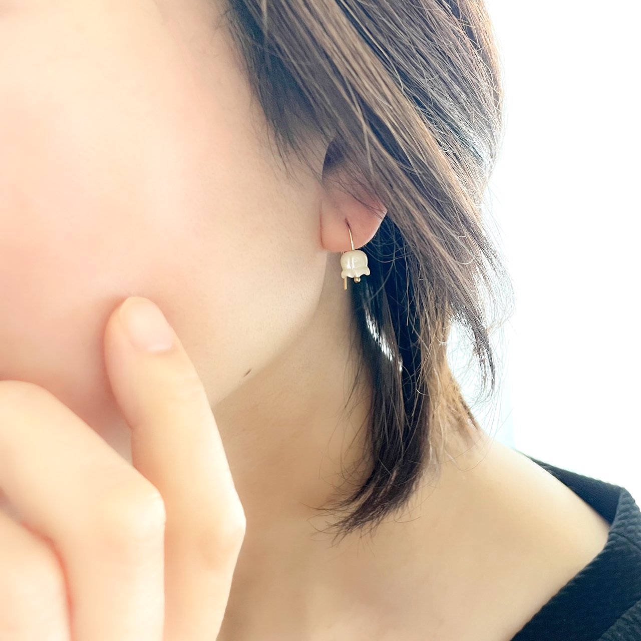 Hand madeピアス＊香水瓶とすずらん風シンプルピアス - アクセサリー