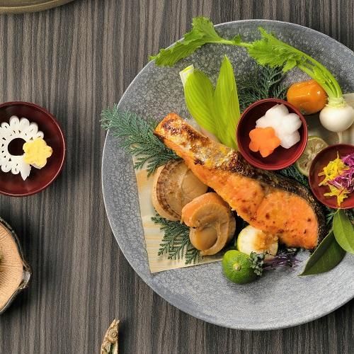 魚や片桐寅吉】銀鮭焼漬（大1切）（骨なし） - 万代島鮮魚センター