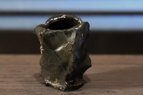 池田省吾 「 黒ぐい呑」 種子島無比 酒器 - レトロ ＆アート空間