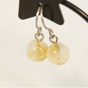 ルチルクオーツ（針水晶） 7mm丸玉　ピアス　【チタンフック】Rutilelated　quartz　Pierced earring -  天然石アクセサリーショップ　akt8