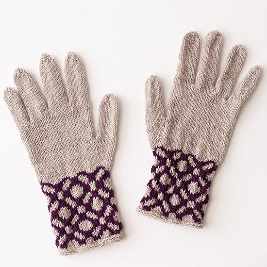 編み込み模様の5本指手袋-編み物キットオンラインショップ・イトコバコ