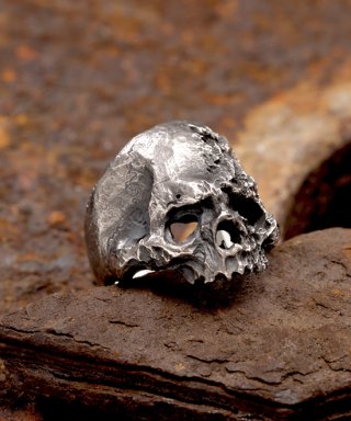 Ring | Silver | VANITAS | HEAT web store