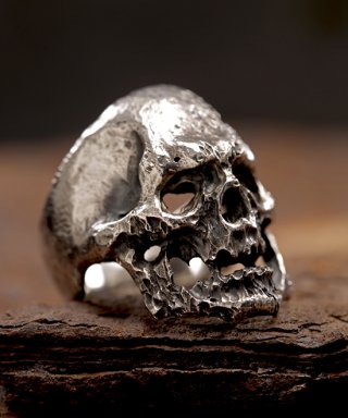 Ring | Silver | VANITAS | HEAT web store