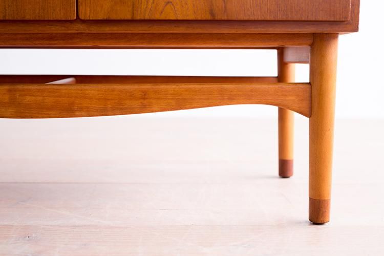 Finn Juhl キャビネット | 北欧家具 haluta Finn Juhl キャビネット | 北欧家具 haluta