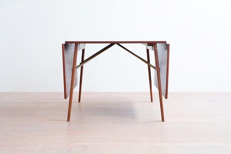 Bellbet | Dining table Model.162 by Borge Mogensen