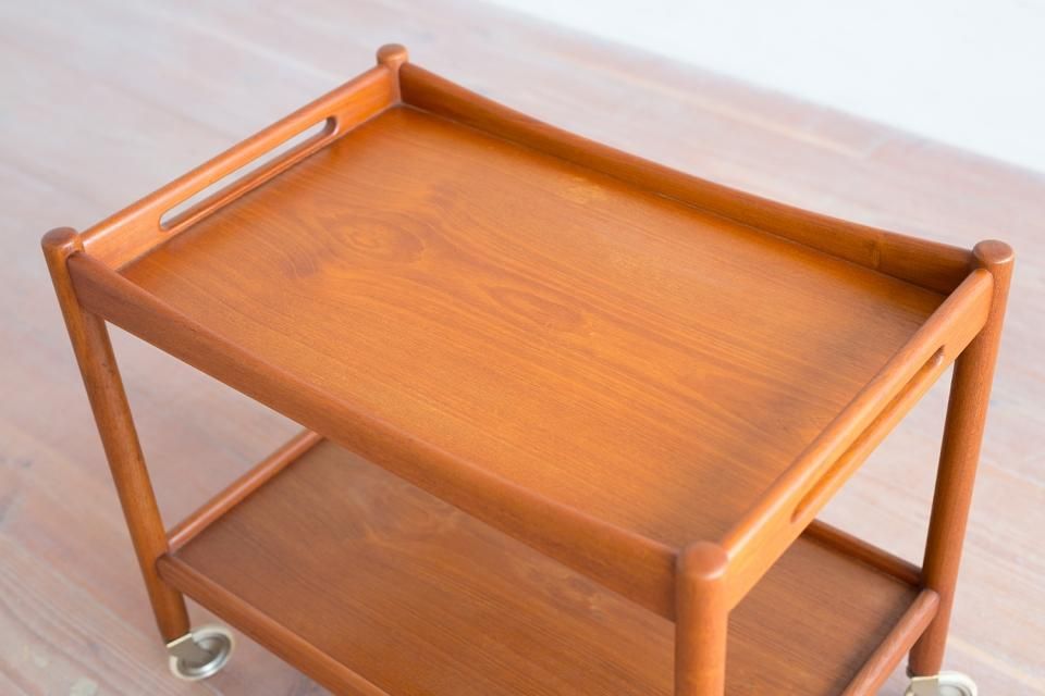 Hans J Wegner AT45 トロリー / ワゴン チーク | 北欧家具 haluta (ハルタ) 仕入値引 Hans J. Furniture Tuck チーク AT45 Wegner サイドテーブル