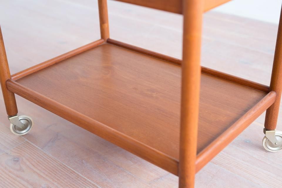 Hans J Wegner AT45 トロリー / ワゴン チーク | 北欧家具 haluta (ハルタ) 仕入値引 Hans J. Furniture Tuck チーク AT45 Wegner サイドテーブル