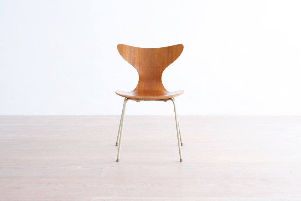 Arne Jacobsen model.3108 ȥ 