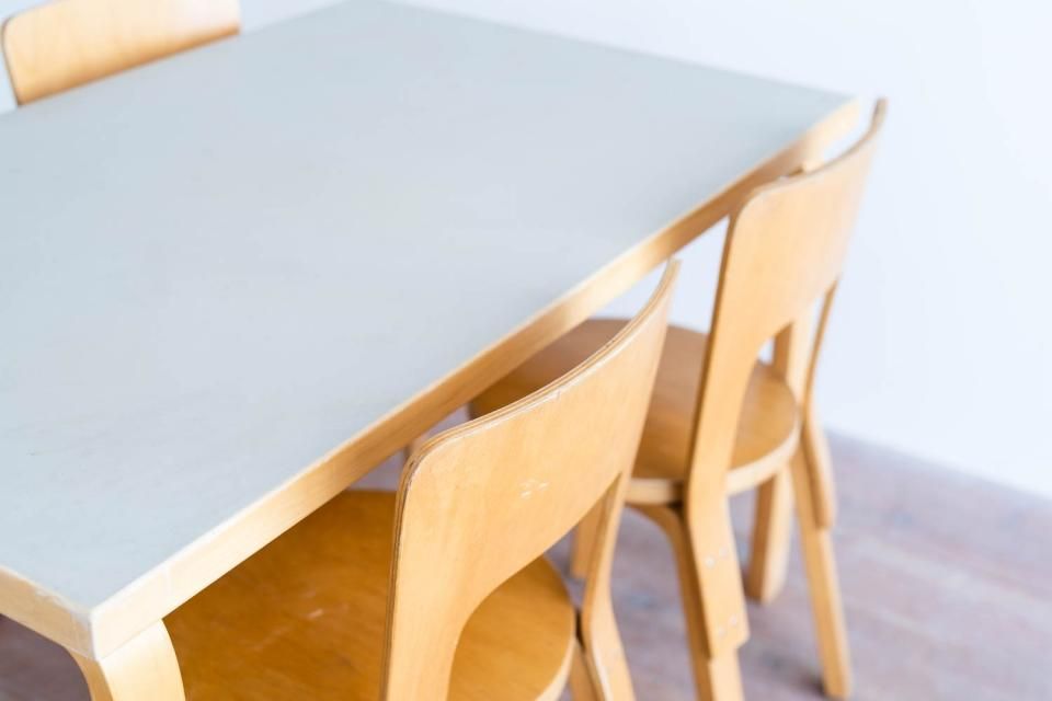 Alvar Aalto 81B テーブル リノリウムグレー | 北欧家具 haluta