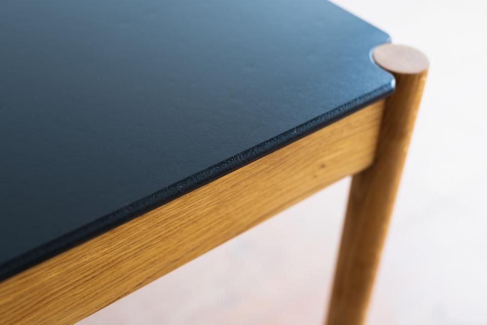 Jorgen Baekmark C44 テーブル | 北欧家具 haluta (ハルタ)