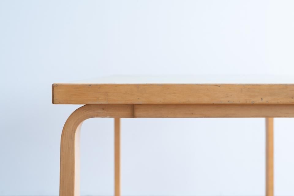 Alvar Aalto デスク リノリウムグレー | 北欧家具 haluta (ハルタ)