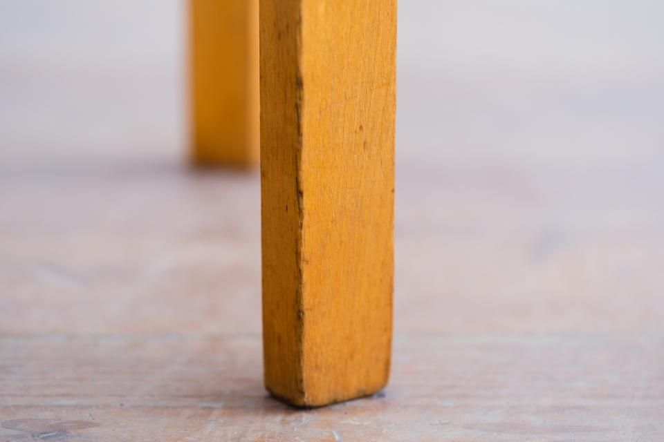 Alvar Aalto スツール60 リノリウム レッド | 北欧家具 haluta