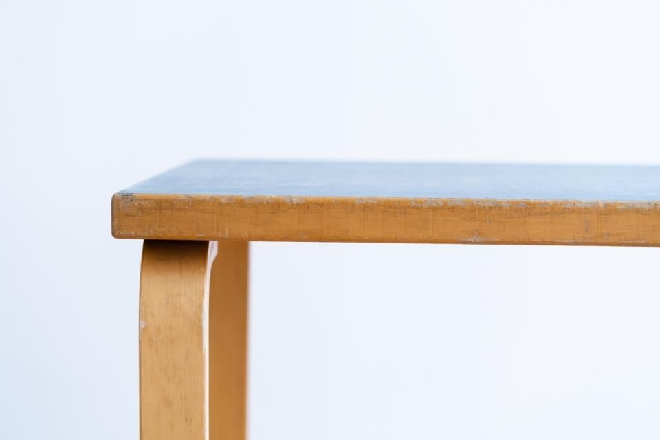 Alvar Aalto 80B テーブル リノリウムブルー | 北欧家具 haluta