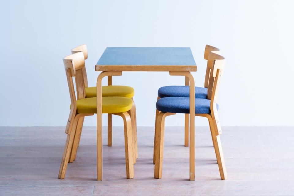 Alvar Aalto 80B テーブル リノリウムブルー | 北欧家具 haluta
