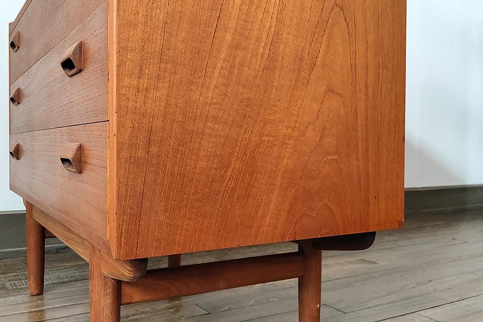 ボーエモーエンセン　チークのビューロー ボーエモーエンセンチークのビューロー