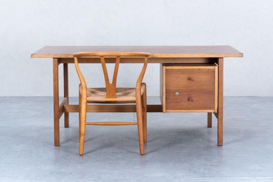 Hans J Wegner getama サイドテーブル リノリウム.たかさ465cm