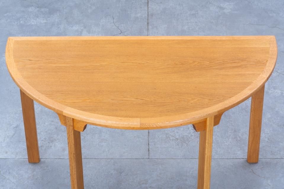 ラウンドダイニングテーブル オーク | 北欧家具 haluta (ハルタ) ラウンドダイニングテーブル オーク | 北欧家具 haluta (ハルタ)