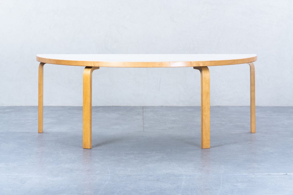 Alvar Aalto 半円テーブル ラミネートホワイト