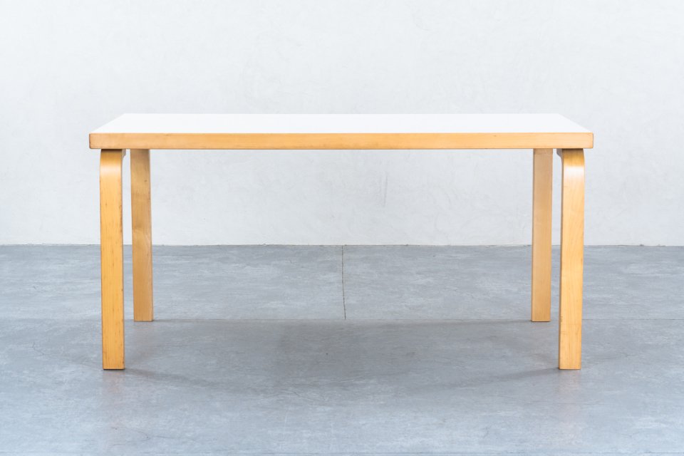 Alvar Aalto テーブル ラミネート ホワイト
