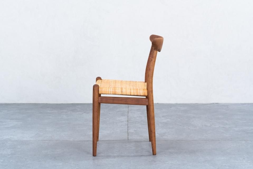 Hans J Wegner W2 ダイニングチェア オーク | 北欧家具 haluta