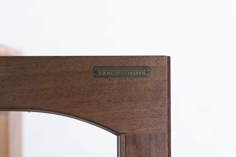 Carl Malmsten ガラスキャビネット ウォールナット | 北欧家具 Carl Malmsten ガラスキャビネット ウォールナット | 北欧家具