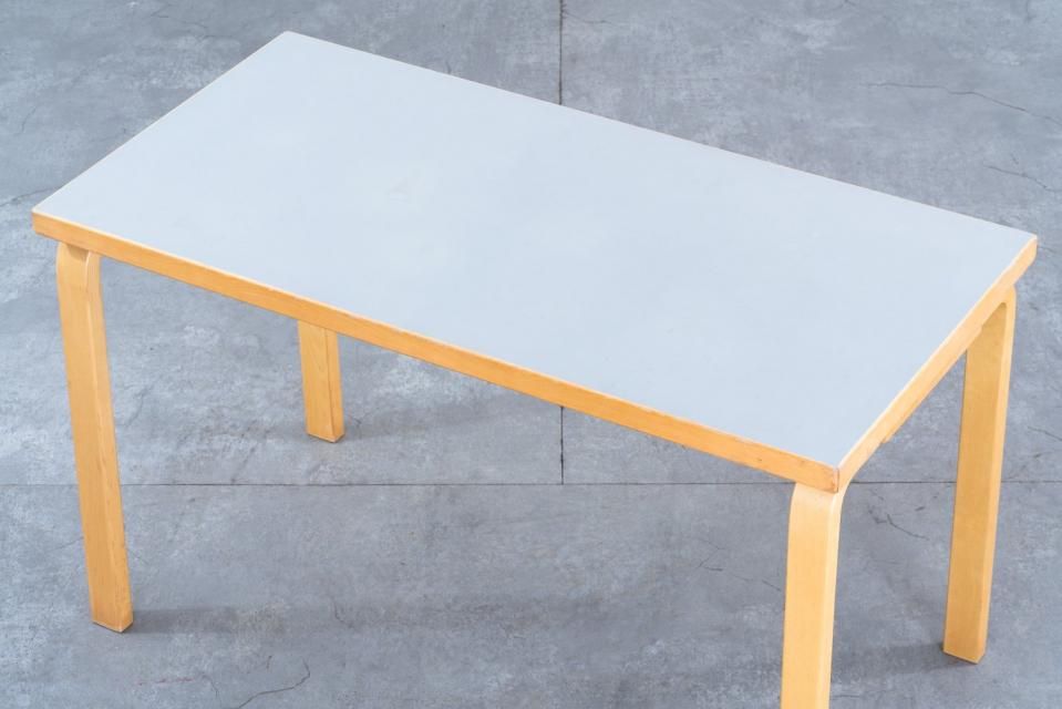 artek 80b ハルタ別注カラー　ペールグレー　リノリウム artek｜80Bテーブル（haluta別注 オリジナルカラー） - haluta