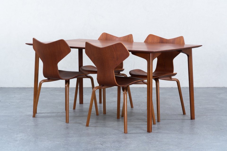 Arne Jacobsen model.3130 ץơ֥ &  ץ4ӥå